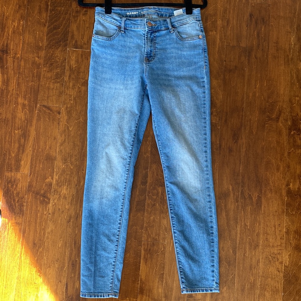 Super Skinny Mid Rise